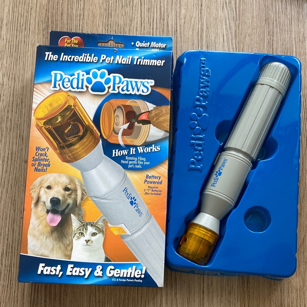 Pet Nail Trimmer - White with Amber Guard
